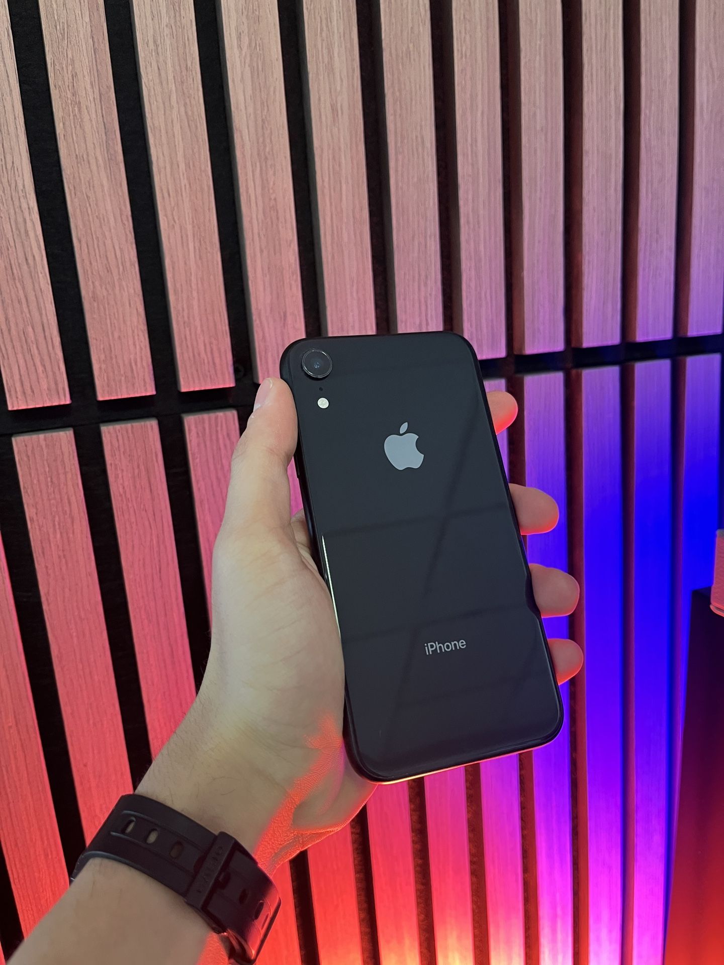 iPhone XR - Unlocked - 64GB - No Face ID