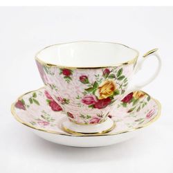 'Old Country Roses' by Royal Albert 'Soft Pink Lace' Tea Cup & Saucer  'Collectible Teas' Series.  Malvern shape.  The cup measures 3" tall, 4.25" wid