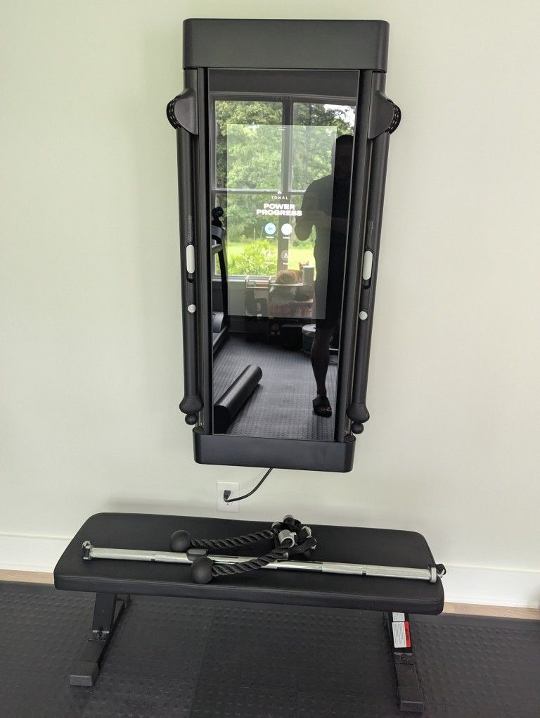 Tonal Smart Cable Fitness Machine 