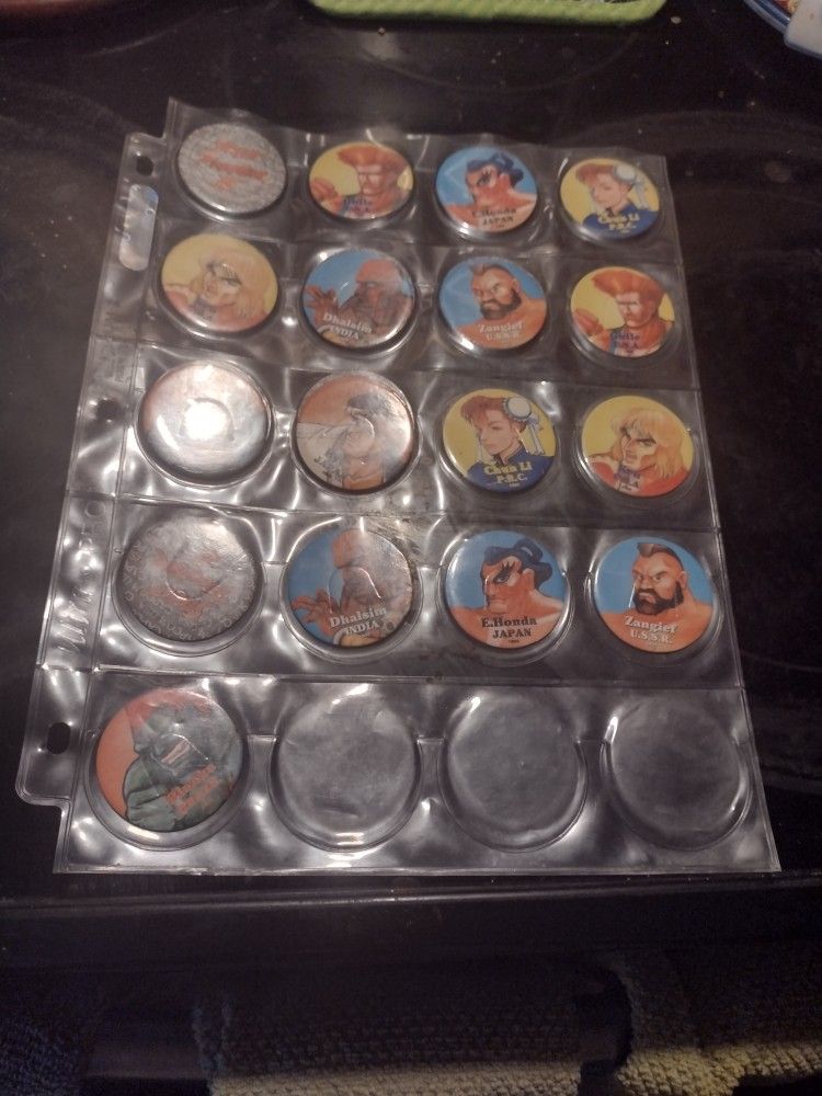 Collectibles.  Pogs, 1990's.  Street Fighter II.  26 Pogs A Few Duplicates.  Lot Qty Of 26.  Cash Porch Pickup Redmond 