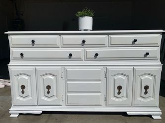Dresser