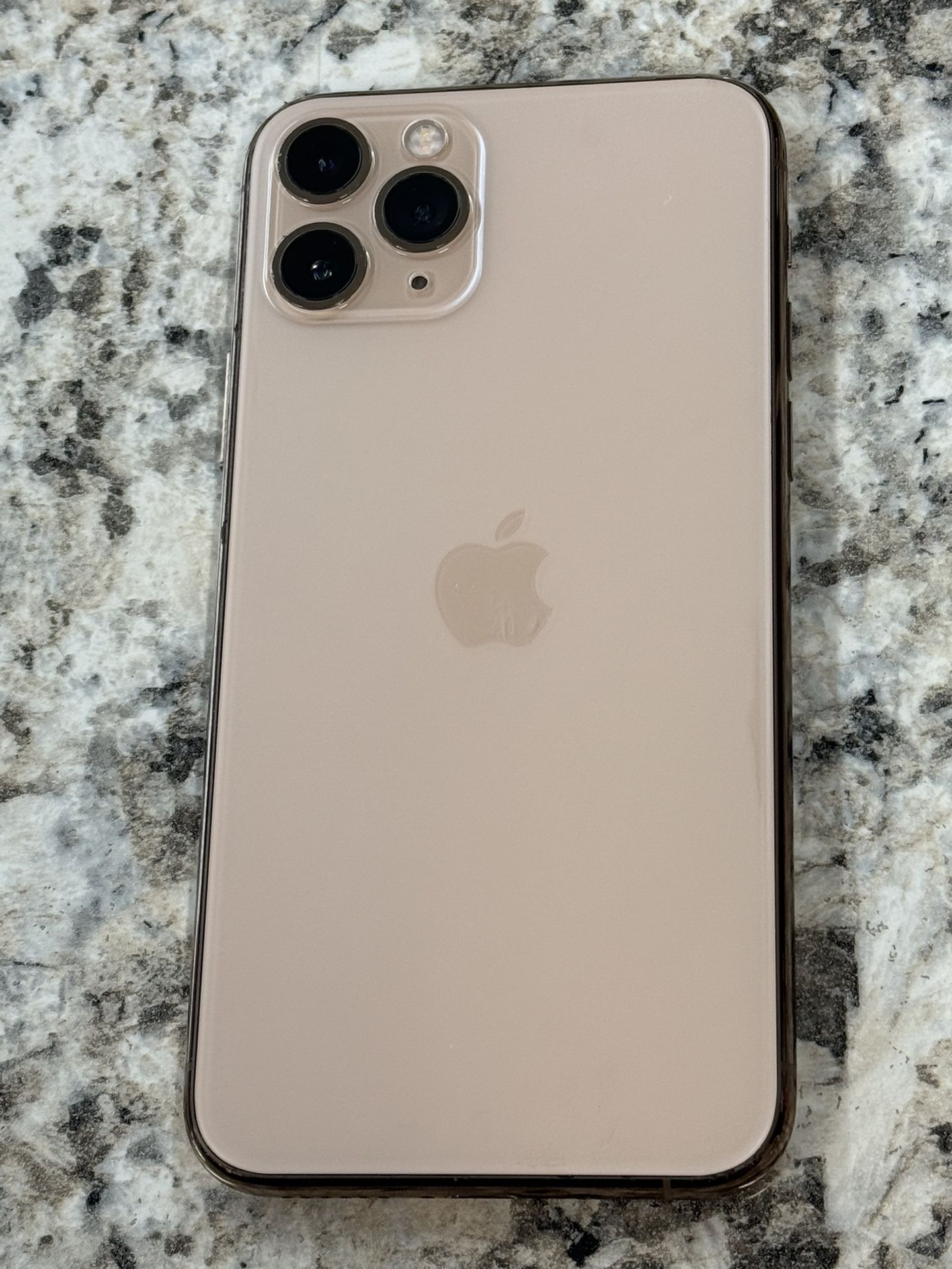 Apple iPhone 11 Pro - 256GB - Gold (UNLOCKED)