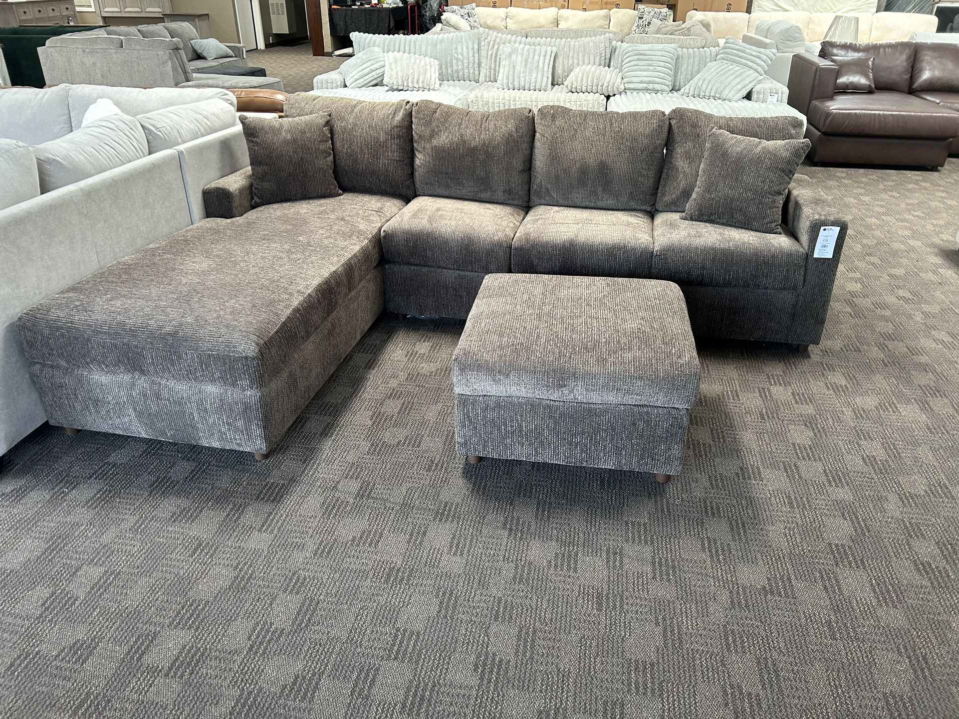 Brown Comfy Sectional W/ Ottoman