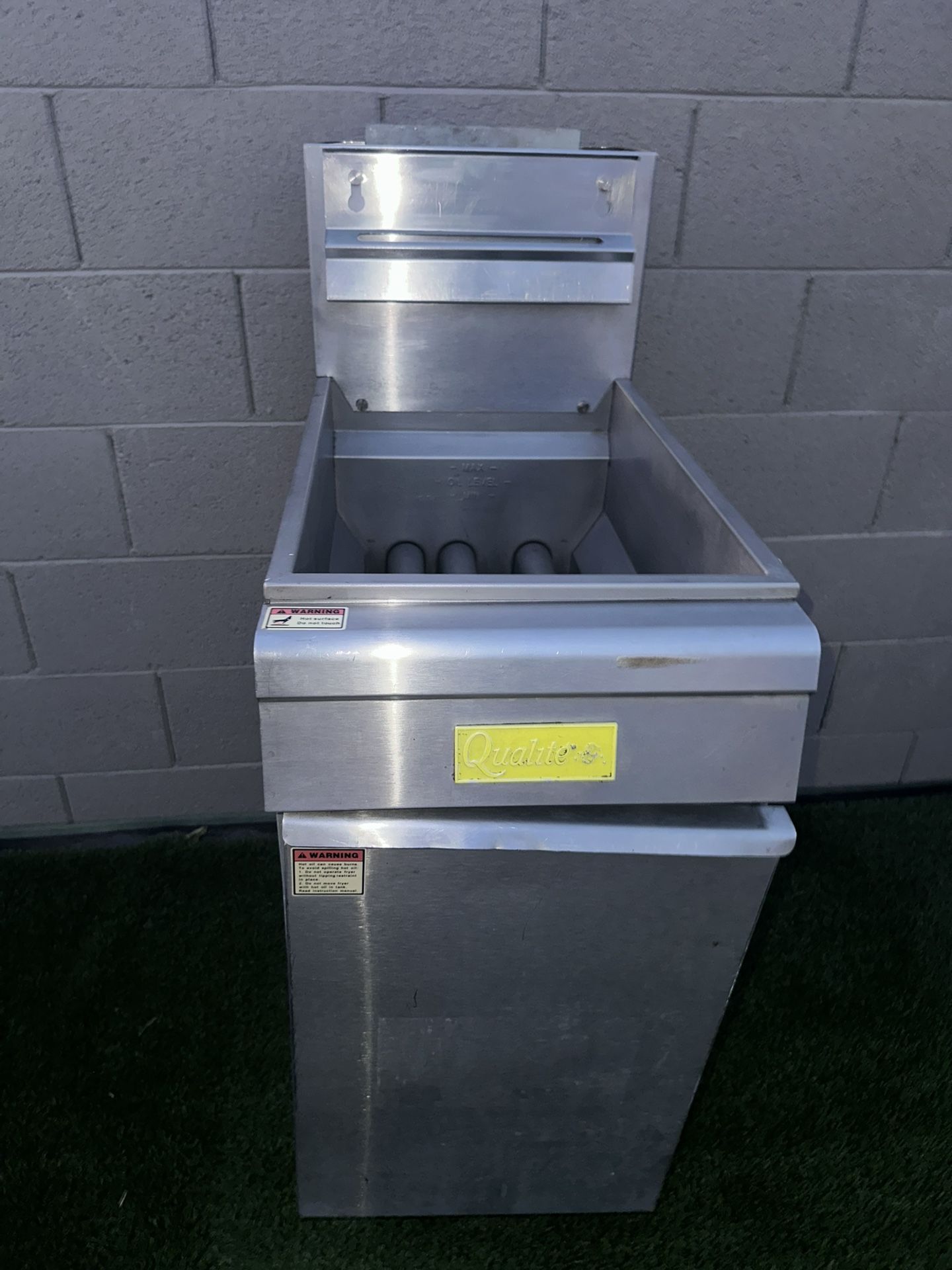 Qualite Commercial Propane Fryer