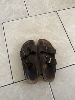 Women’s Birkenstock Arizona’s - Size 37