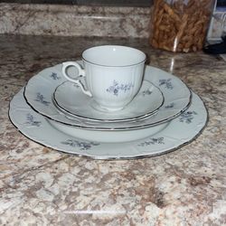 Fine Bohemian China - Wild Flower