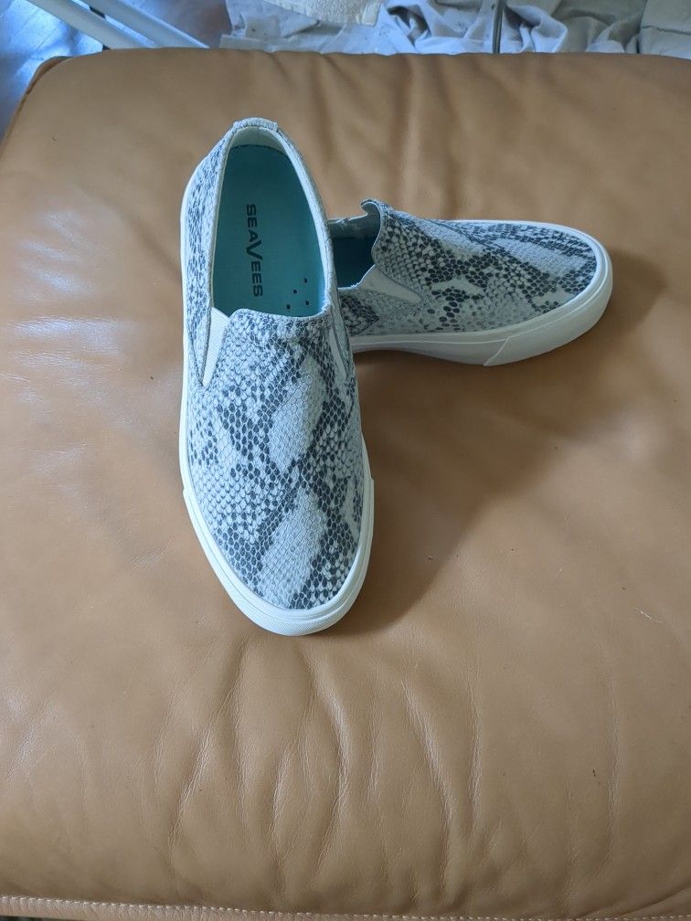 SeAVees Women's Shoes, Size 9,5