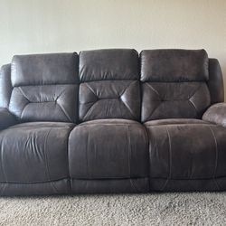 Electric Reclining Sofa
