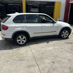 2011 BMW