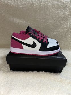 Size 3Y Sneakers 