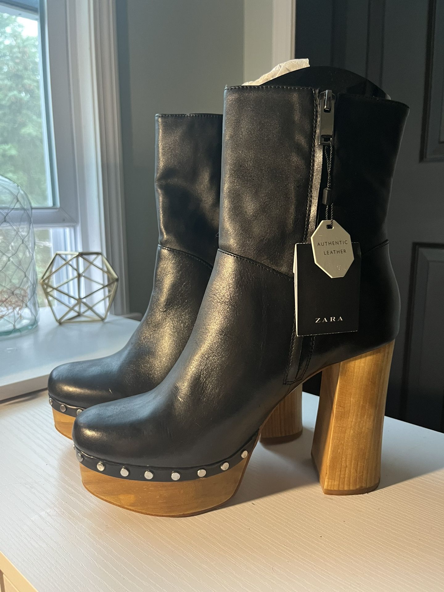 Zara Womens Black Leather Platform Wooden Heeled Studded Ankle Booties