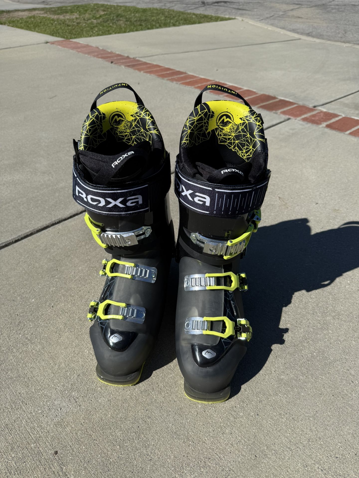 Roxa Evo 120 Men’s 26.5 Mondopoint BLK/YLW Ski Boot