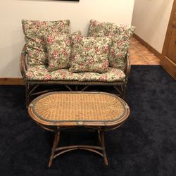 Pier one 4 Piece Set Indoor Wicker Furniture 