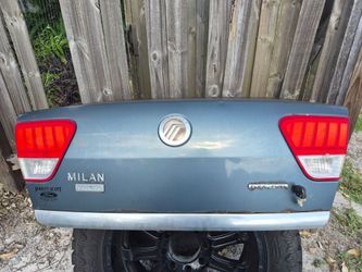 Milan trunk with key