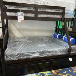 Twin / Full Bunk Bed 