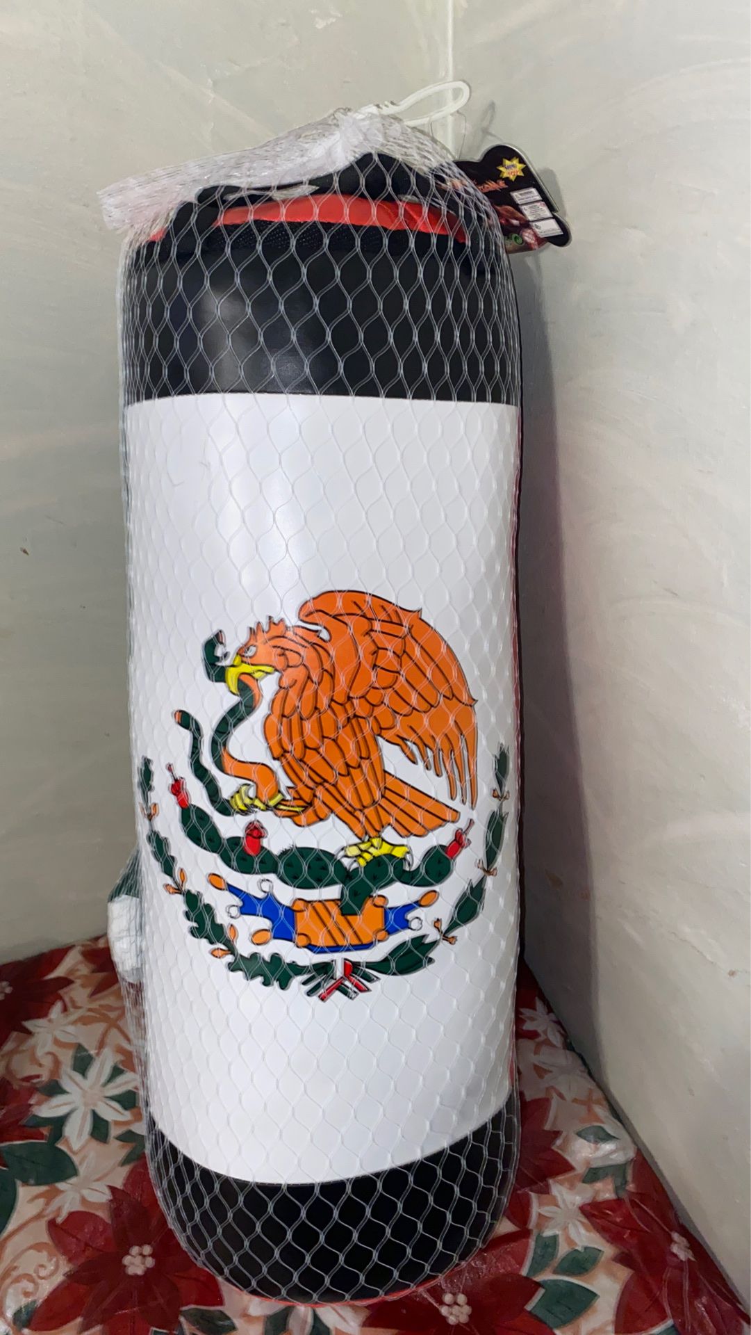 Mexico boxing bag with gloves medium