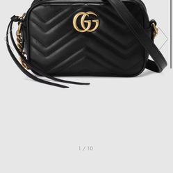 Gucci GG Marmont Matelasse Mini Bag (Black)