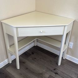 Corner Desk