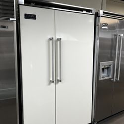 Viking 48”Wide Built In Gloss White Side By Side Refrigerator 