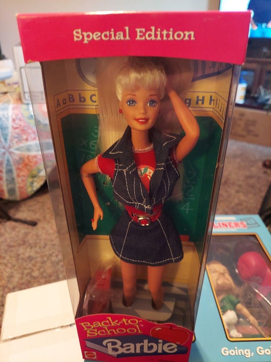 Back To School Barbie #17099 Special Edition 1996  Never Out Of Box