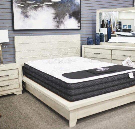 White Sands Platform Bedroom Set Queen or King Bed Dresser Nightstand and Mirror