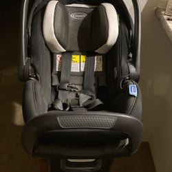 Graco Car seat 