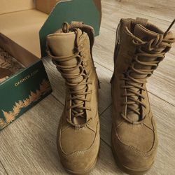 Danner Tancius Coyote Side Zip Boots Size 5.5 Mens