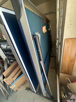 Ping pong table