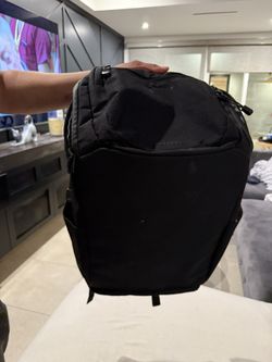 Lo & Sons Traveling Backpack
