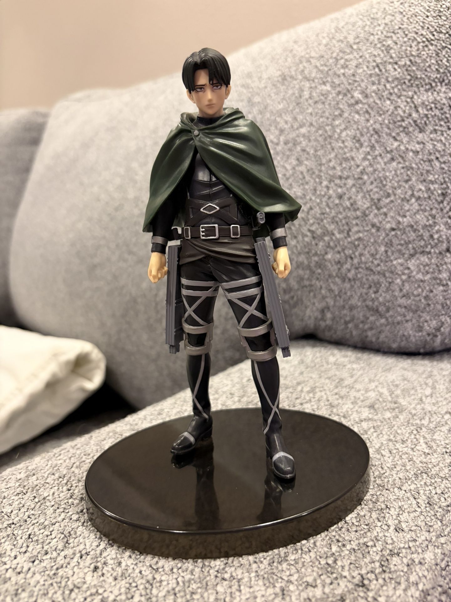 levi ackerman figure On Attack on titan Anime Figure β Like New β High Detail