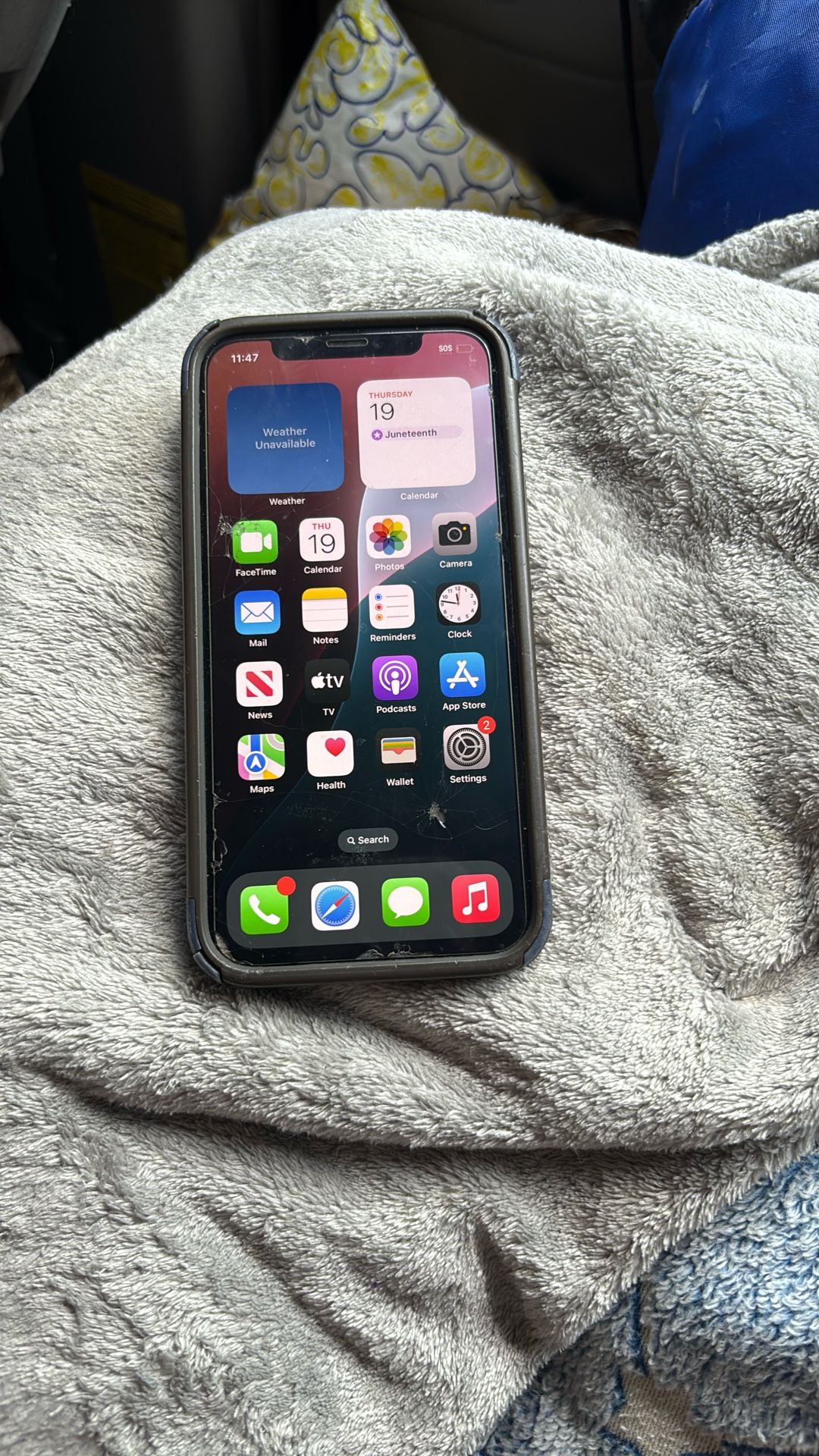 iPhone 12pro $200