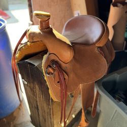 Roping Saddle Handmade