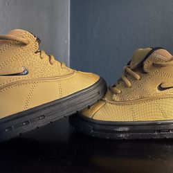 Nike ACG Woodside 2 High Toddler Boots - Wheat/Black - Size 5C