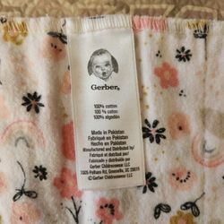 NWOT 2 Pack Gerber 100% Cotton Large Floral Burp Cloths