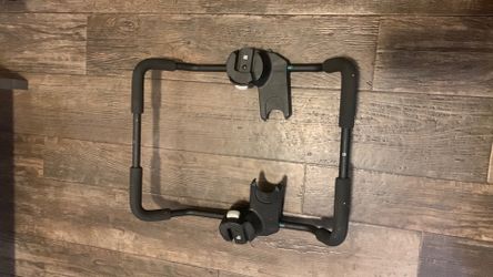Baby jogger adapter