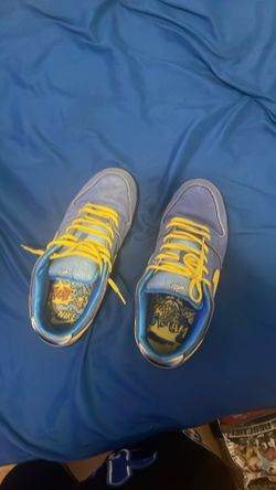 Powerpuff girl dunks blue
