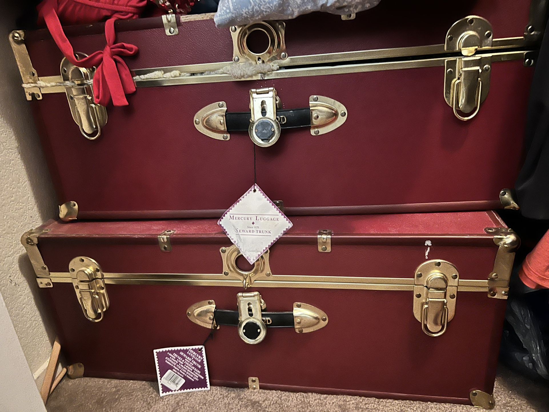 Mercury Luggage Seward Trunks