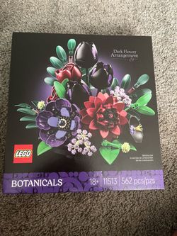 Lego dark flower arrangement