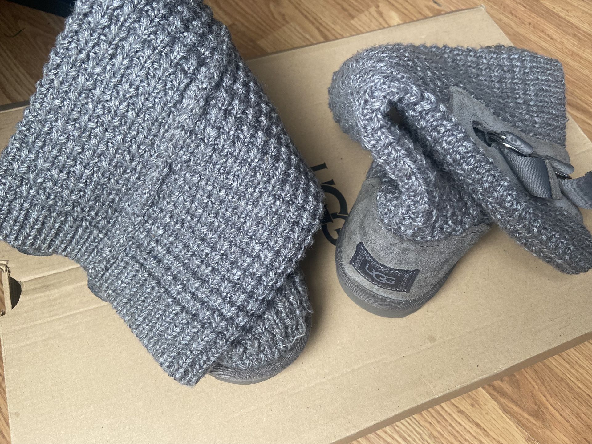 UGG Gray sweater Boots