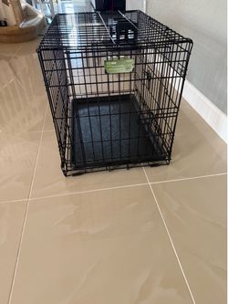 DOG CAGE 29.5 X 19 W X 21H