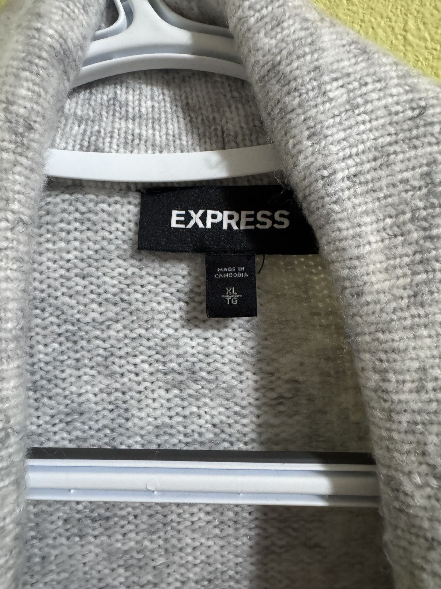 Express XL Men Cardigan Sweater