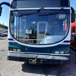 2005 opus party bus