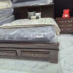 King Sizes Bed With Mattress & Nigthstand 