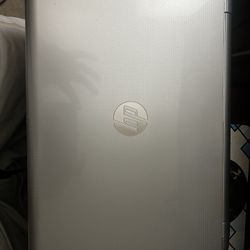 HP Pavilion TouchSmart 15 Notebook PC