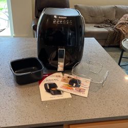 Nuwave Air fryer With Accessories 