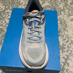 Hoka Tenis Hombre  Size 9D Nuevos