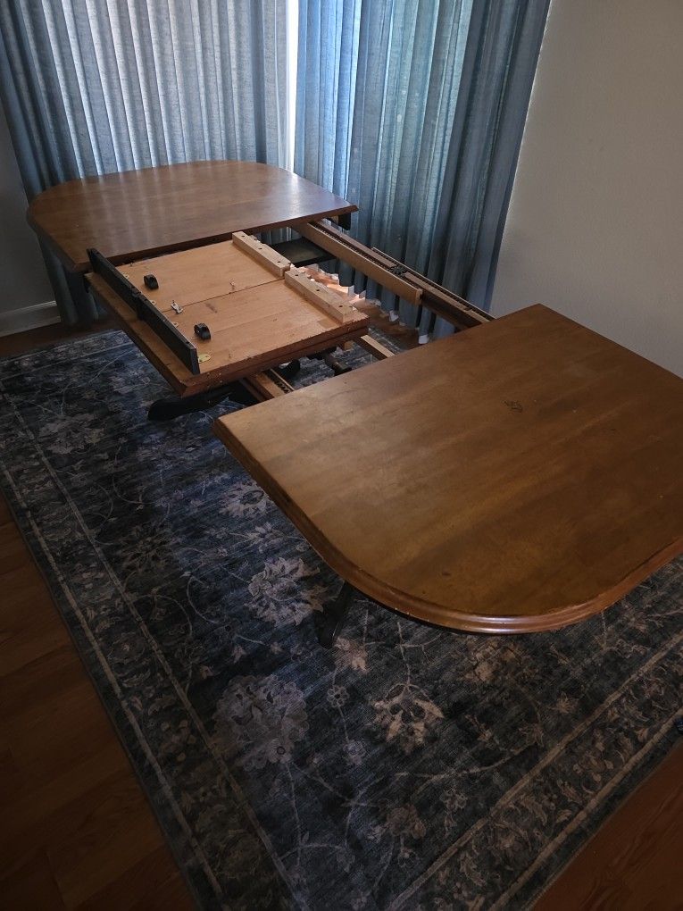Dining Table Can Make Bigger Or Smaller