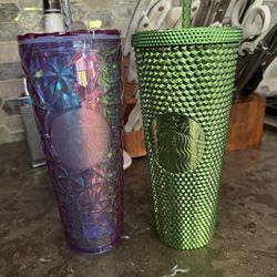Starbucks Cups 