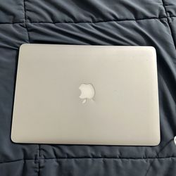 Mac Book Air 2017 For Sale 