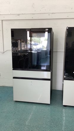 Refrigerator French door 4-doors 36 inch with family hub full depth Samsung bespoke